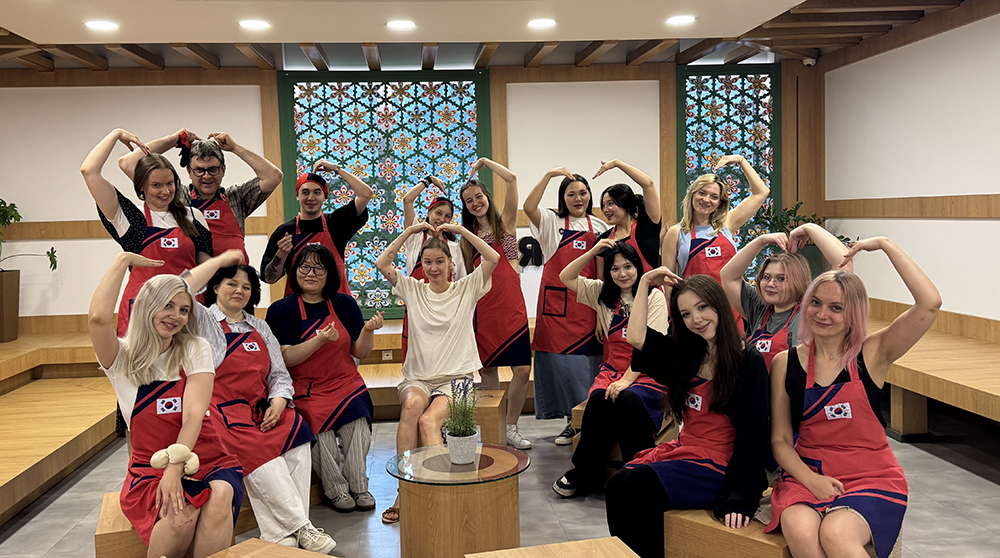 Групповое фото участников