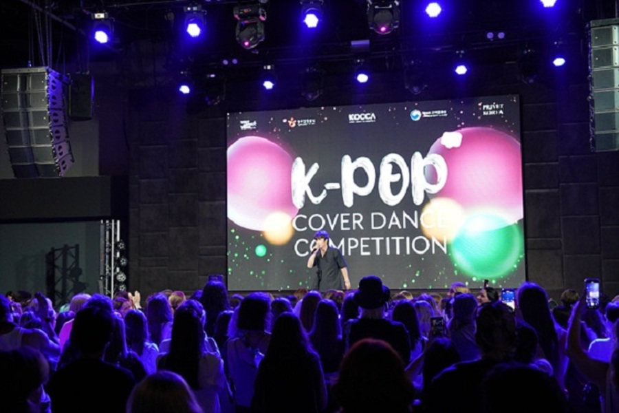  ▲축하공연 '송원섭' 