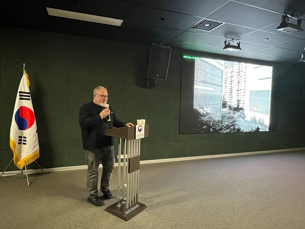 Выступление Юрия Пальмина в Культурном центре