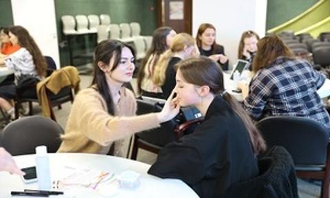  📷 [Академия культуры Седжон] Все секреты макияжа K-pop айдолов 